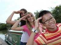 Students saluting11
